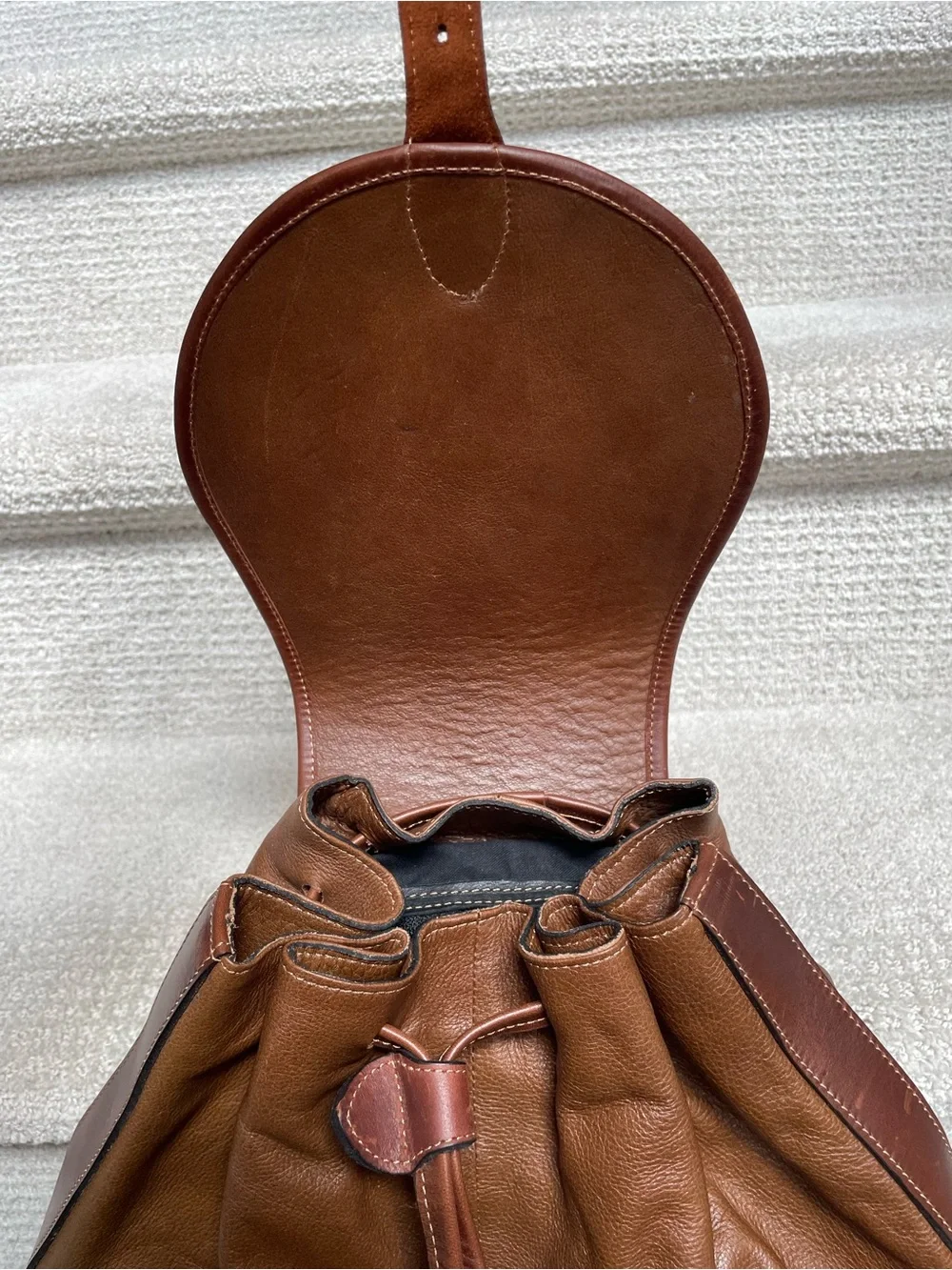 Vintage Artisan Brown Leather Backpack Embossed Crocodile/Alligator Emblem